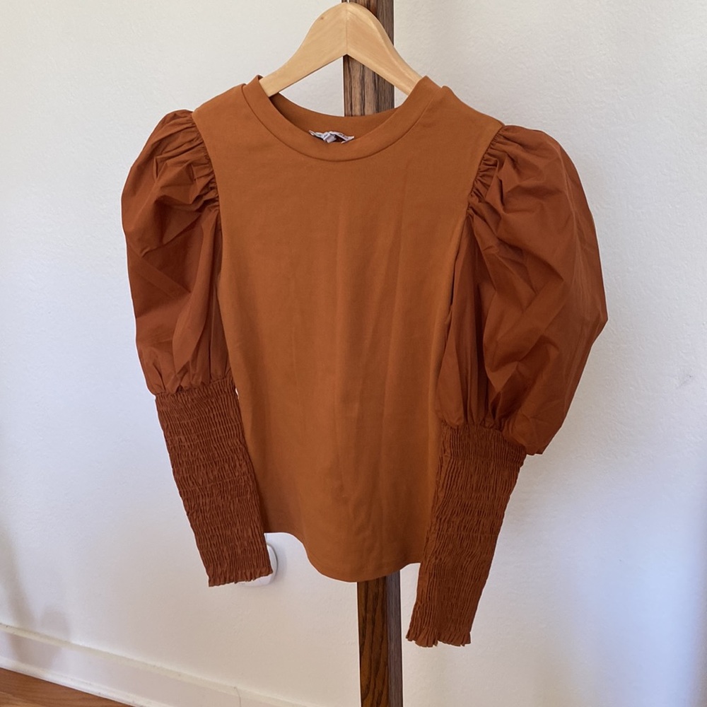 Puff sleeve top